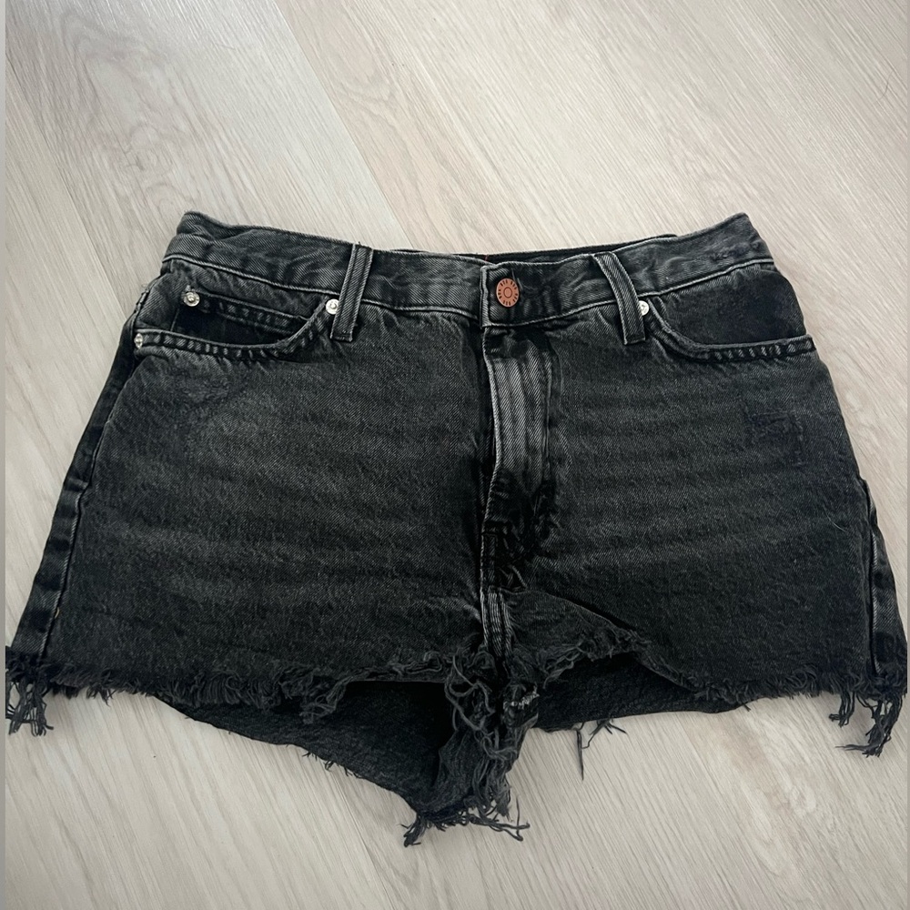Urban Outfitters BDG Black Jean Shorts Distressed High-Waisted Size 27